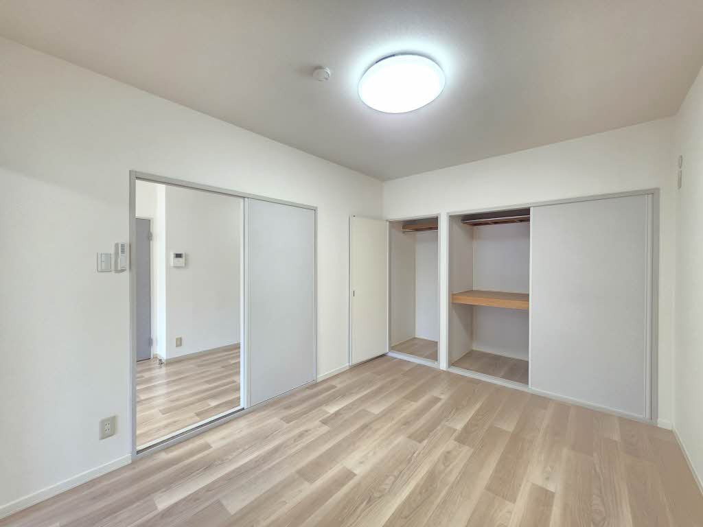 メイプルタウン F102号-3