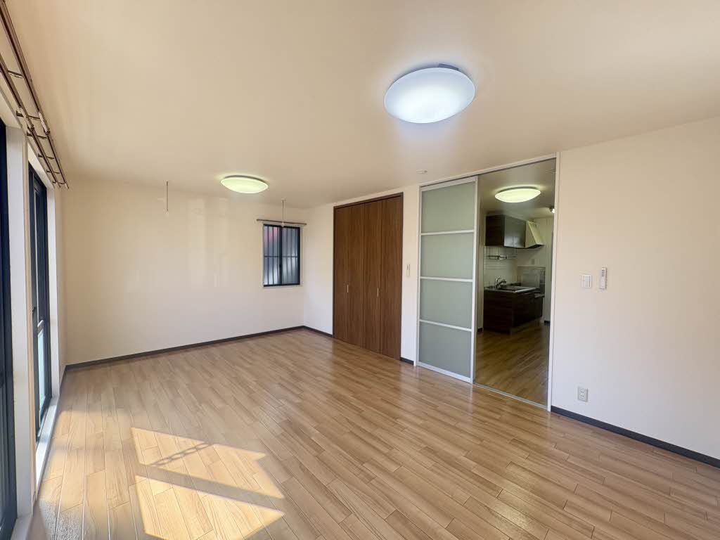 クレール東田 B101号-3