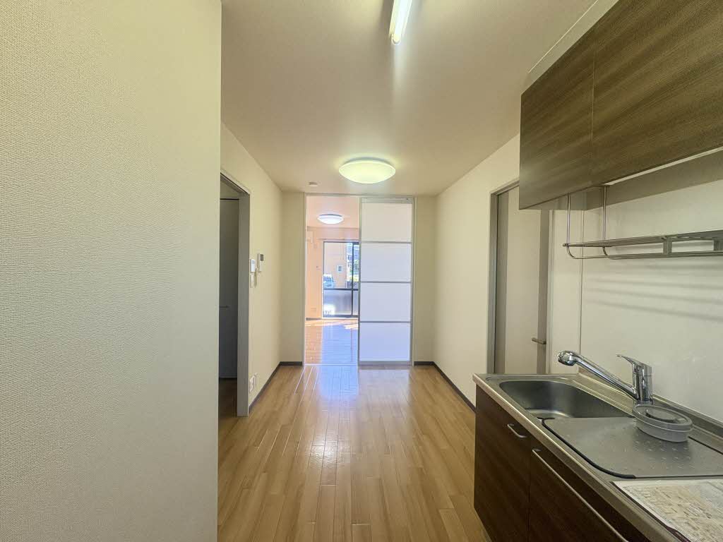 クレール東田 B101号-9