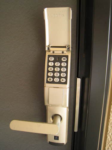 ハイツピースフル B102号-2