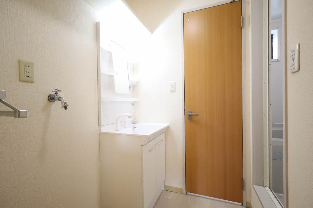 メルベール阿倉川Ｅ 0201号-6