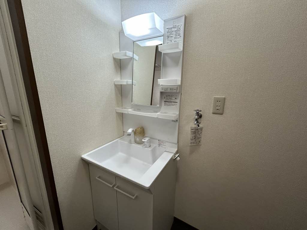 カーサ　ヴィヴレ 0201号-9