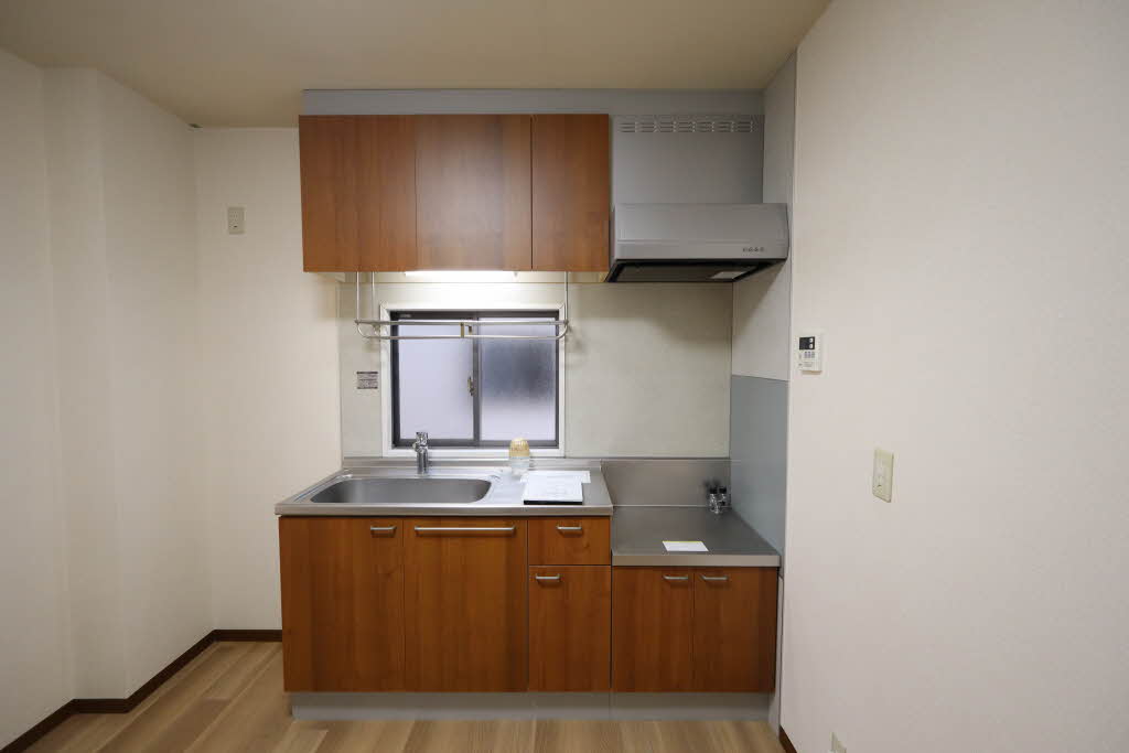 ヴァリュージュ　ハイム C202号-5