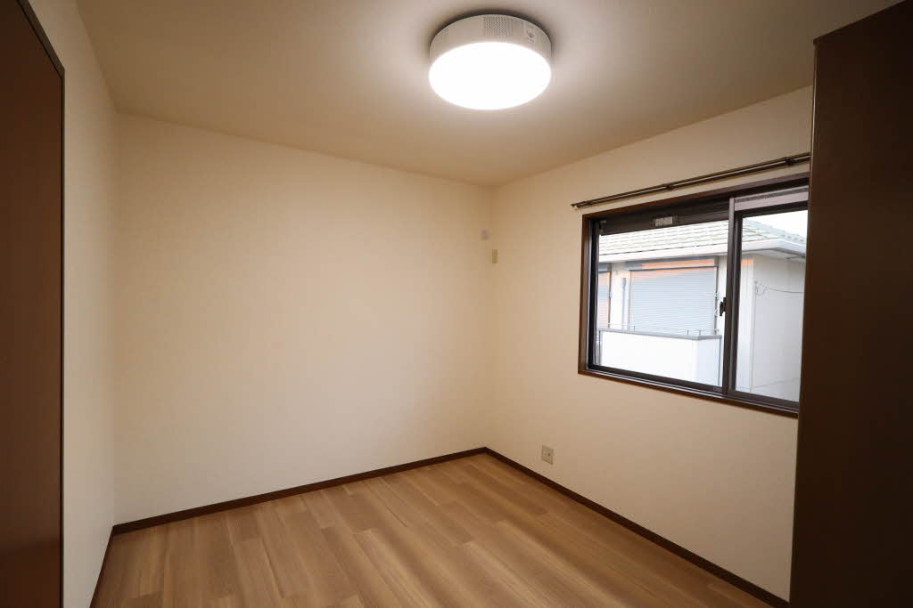 ヴァリュージュ　ハイム C202号-12