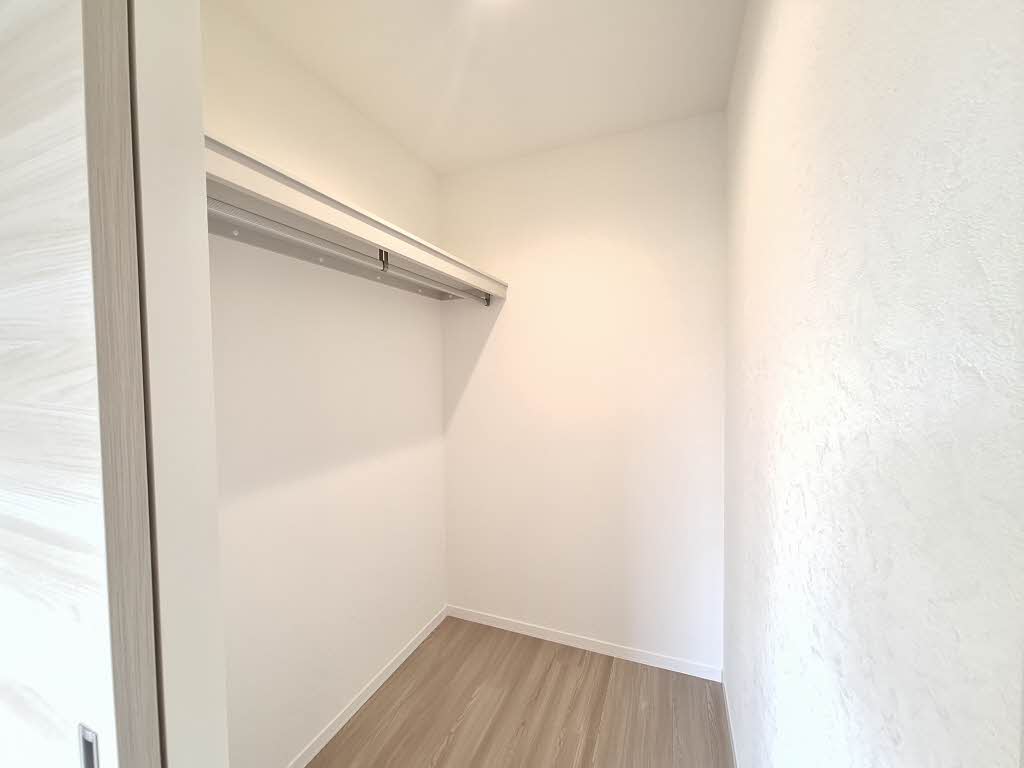 ファミーユ殿池 A202号-7