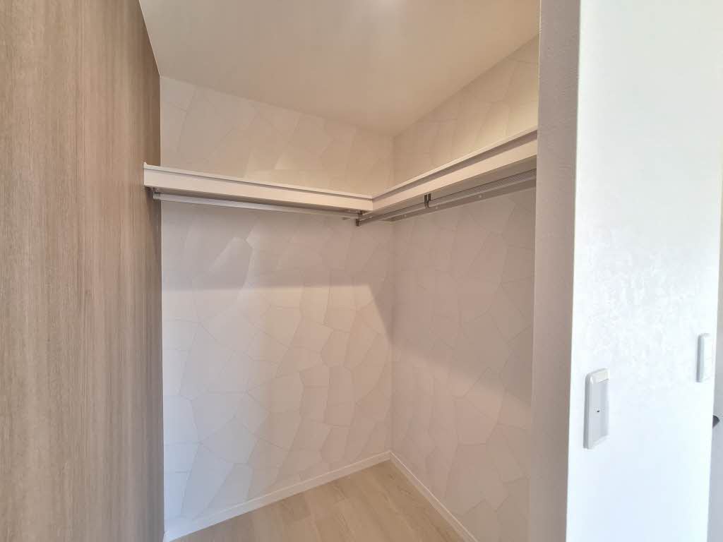 ファミーユ殿池 B201号-8