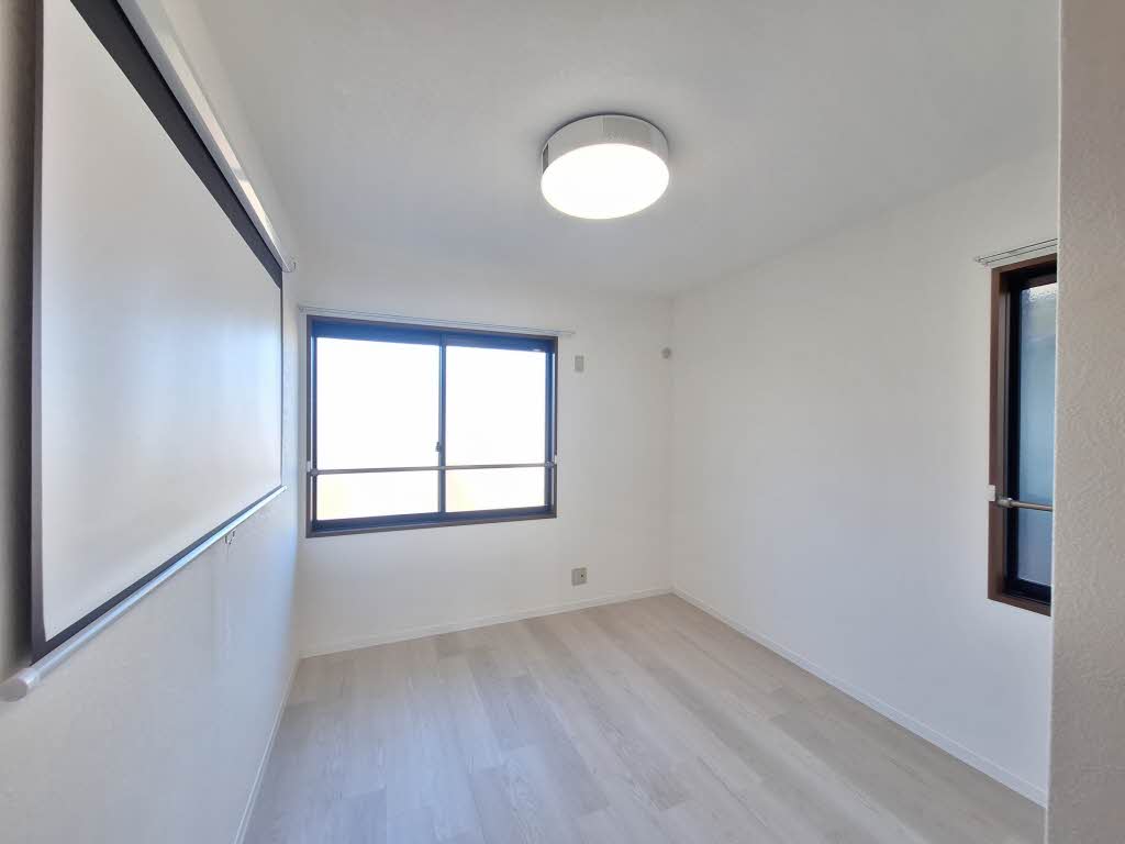 ファミーユ殿池 B201号-9