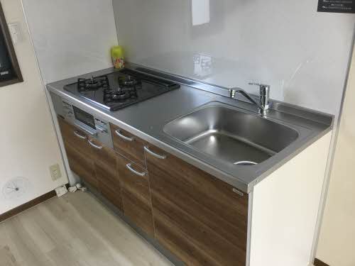 メゾン　プレミール C202号-8