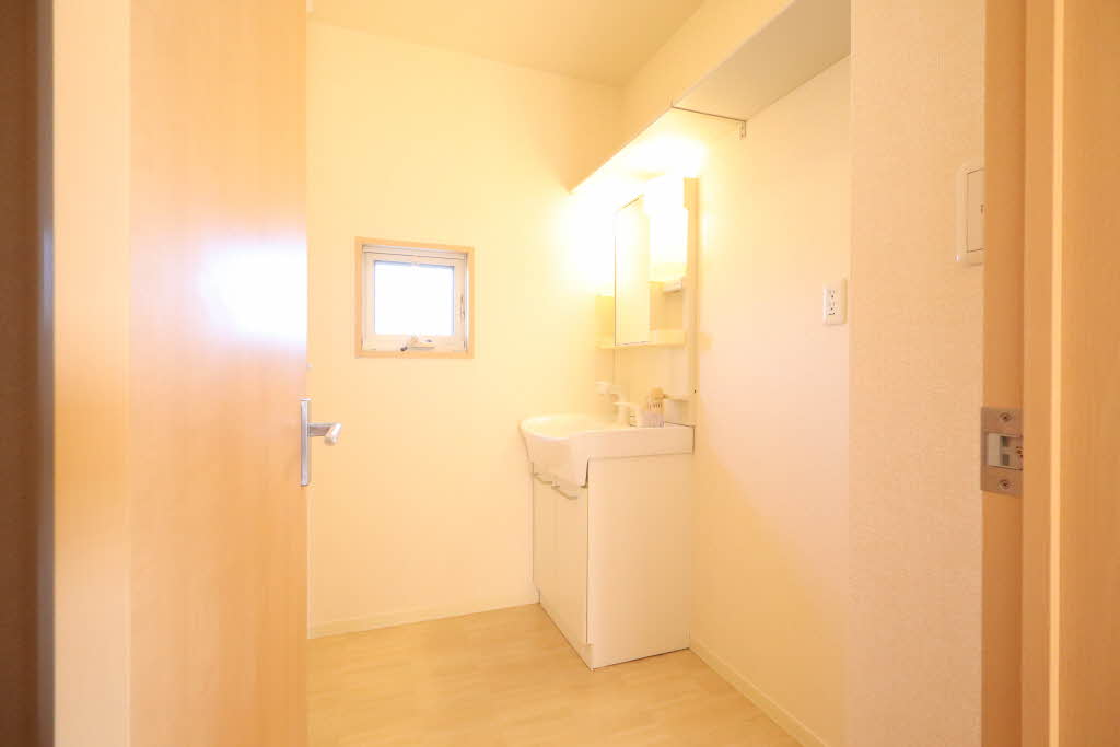 ナディア長折 B201号-8