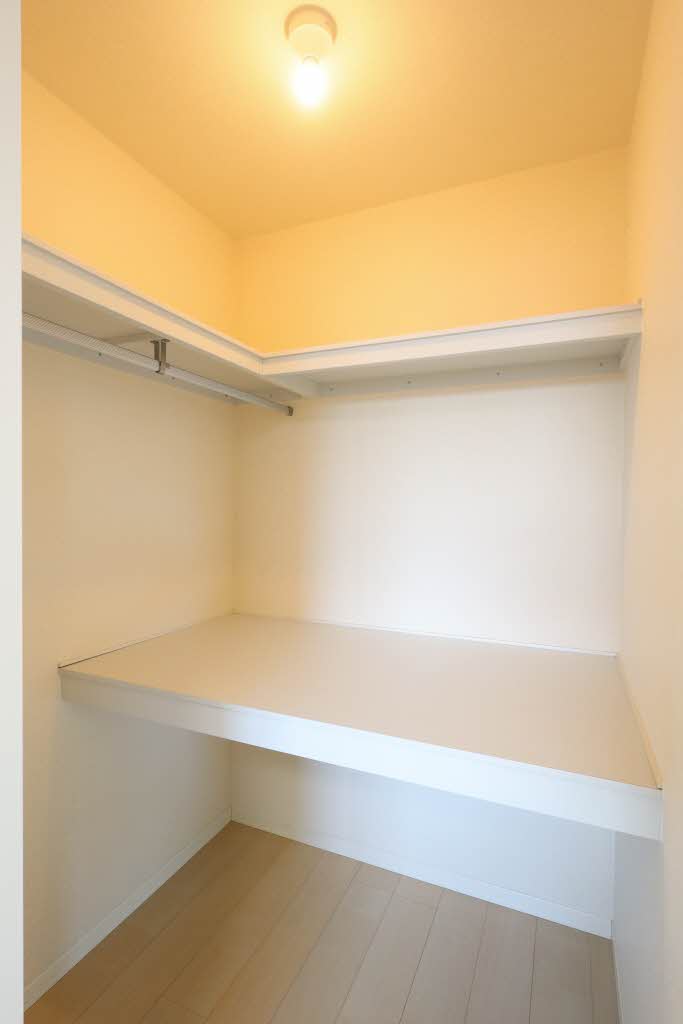 フルール中郷 A202号-4