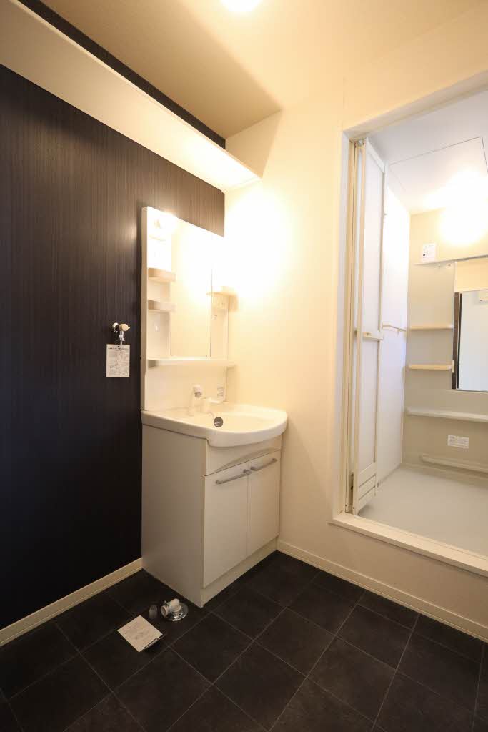 フルール中郷 A202号-6