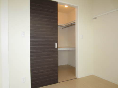 ファーストヴィラーチェ 0101号-6