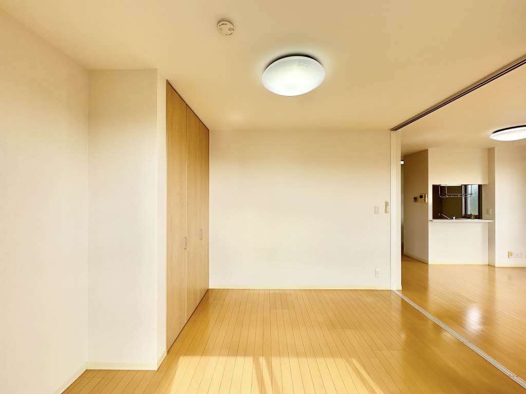 ユートピア東山 F201号-7