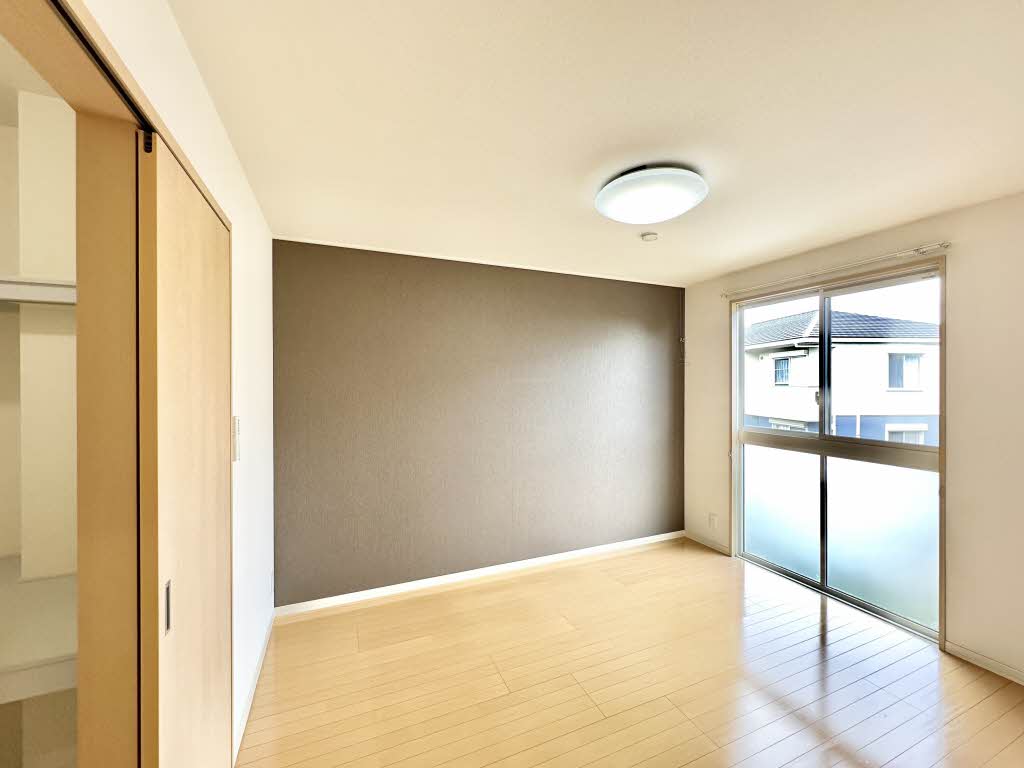 ユートピア東山 F201号-9