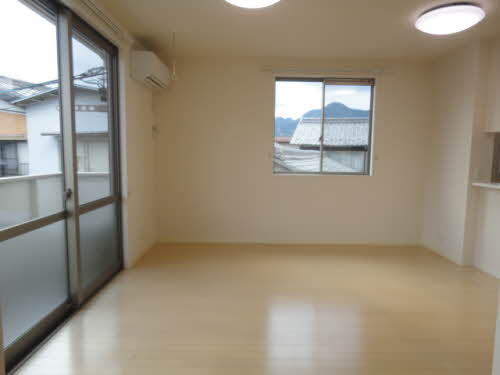 メイプルコーポ A203号-2