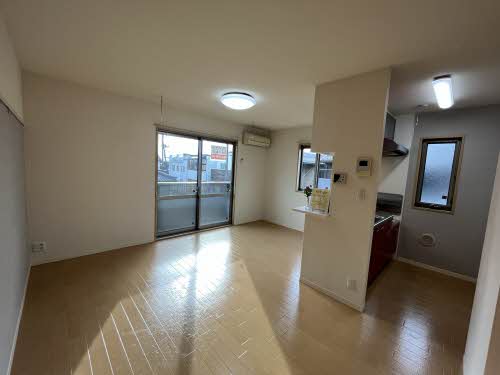 コンフォート B201号-3