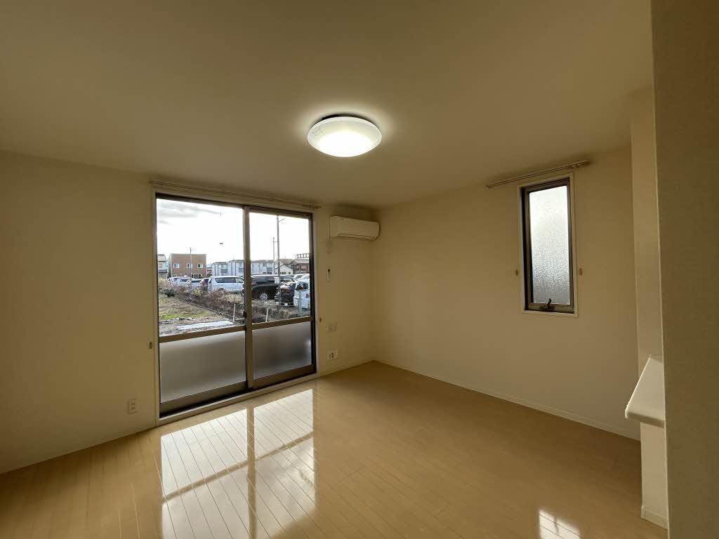 ラフィーネ C103号-2