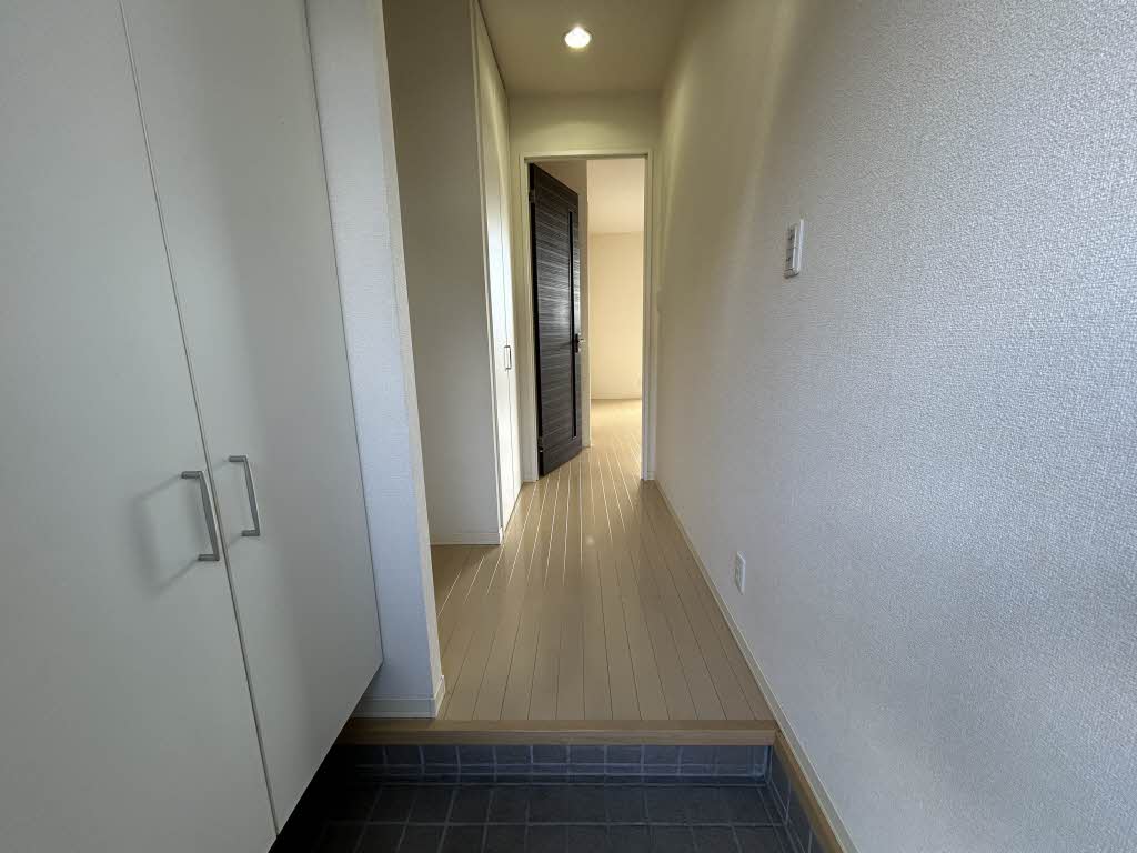 ラフィーネ C103号-6