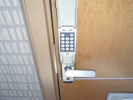 ＯＢＥＲ　ＣＨＩＮＯ 0201号-3