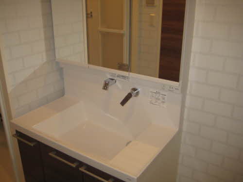 Ｎｏｒｔｈ　Ｖｉｌｌａ　芳野 0302号-6