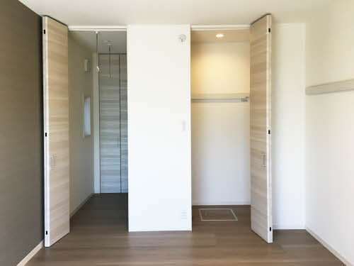 Ｂｌｏｏｍ　Ｒｅｓｉｄｅｎｃｅ 0101号-4