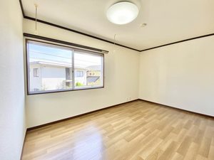 タウニイエード B102号-8