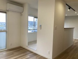 アレイ21 B203号-4