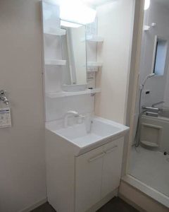 サンビレッジ石川 B201号-9