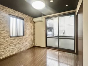 アゼリア大岡 B101号-2