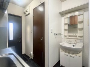 アゼリア大岡 B101号-7