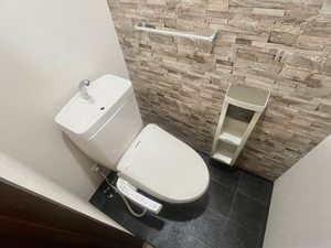 アゼリア大岡 B101号-10