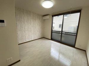 アゼリア大岡 B102号-2