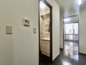 アゼリア大岡 B103号-7