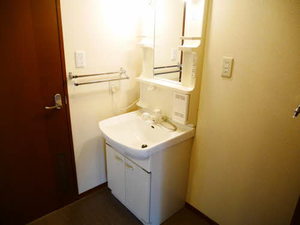 ドミールマリノⅡ C202号-5