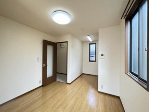 ファミール松栄B 0101号-8