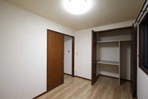 メゾン薫 C101号-11