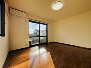 メゾン・ド・ルミエール B201号-3