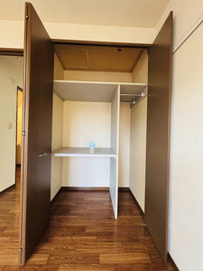 メゾン・ド・ルミエール B202号-6