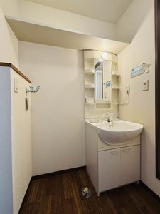 メゾン・ド・ルミエール B203号-10