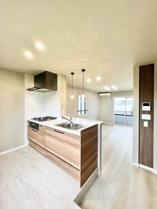 Ｆルミエール A202号-1