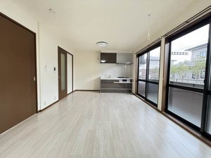 シャーメゾンランブル E101号-3