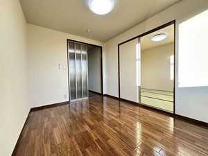 シャーメゾンエテルノ A202号-2