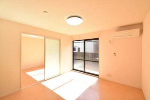 グローリア B101号-2