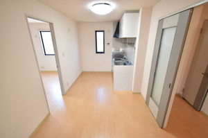 グローリア B102号-7