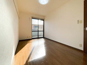 セレーノ鳥羽見 B102号-7