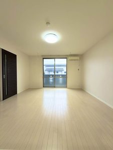 シャーメゾン愛宕町 0102号-3