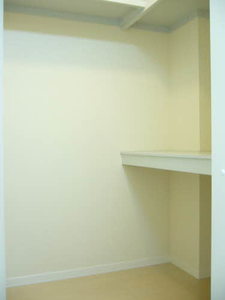 メゾン・ド・リッツ弐番館 B103号-4