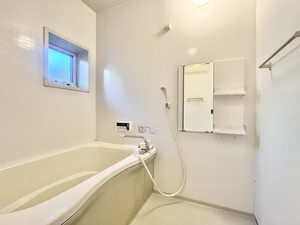 エモシオン 0102号-8