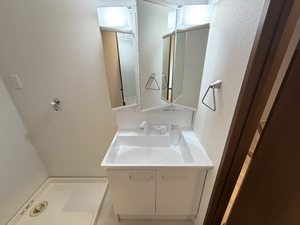 ドリームメゾン A102号-7