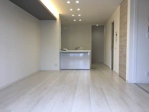 ＬＩＢＥＲＴＹ新宿 0201号-2